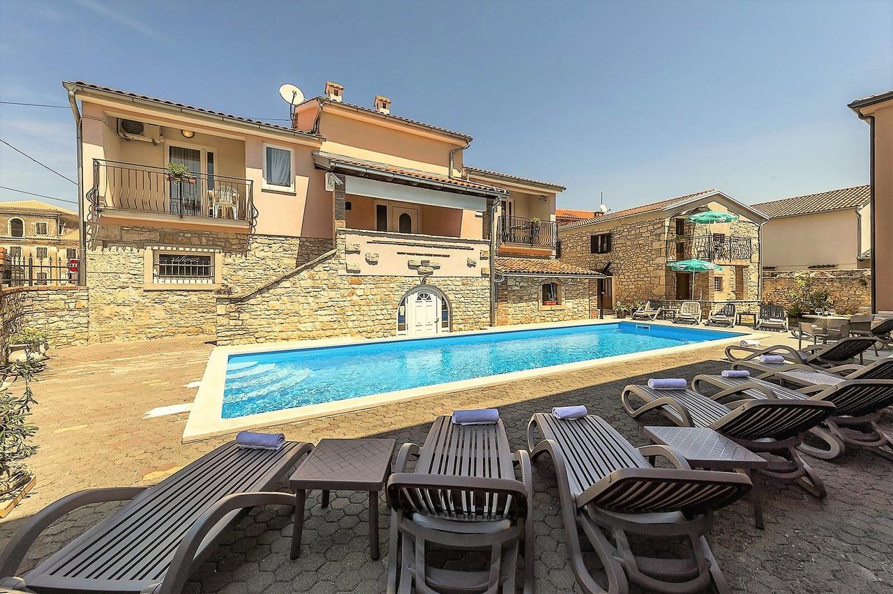 Villa Valtrazza Tar-Vabriga Exterior photo