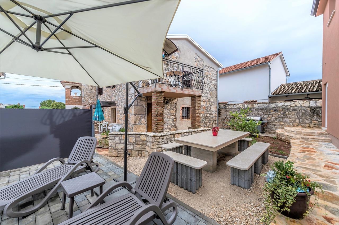 Villa Valtrazza Tar-Vabriga Exterior photo