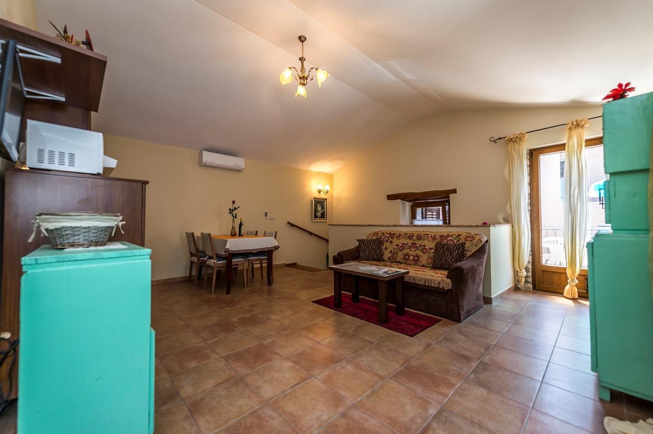 Villa Valtrazza Tar-Vabriga Exterior photo